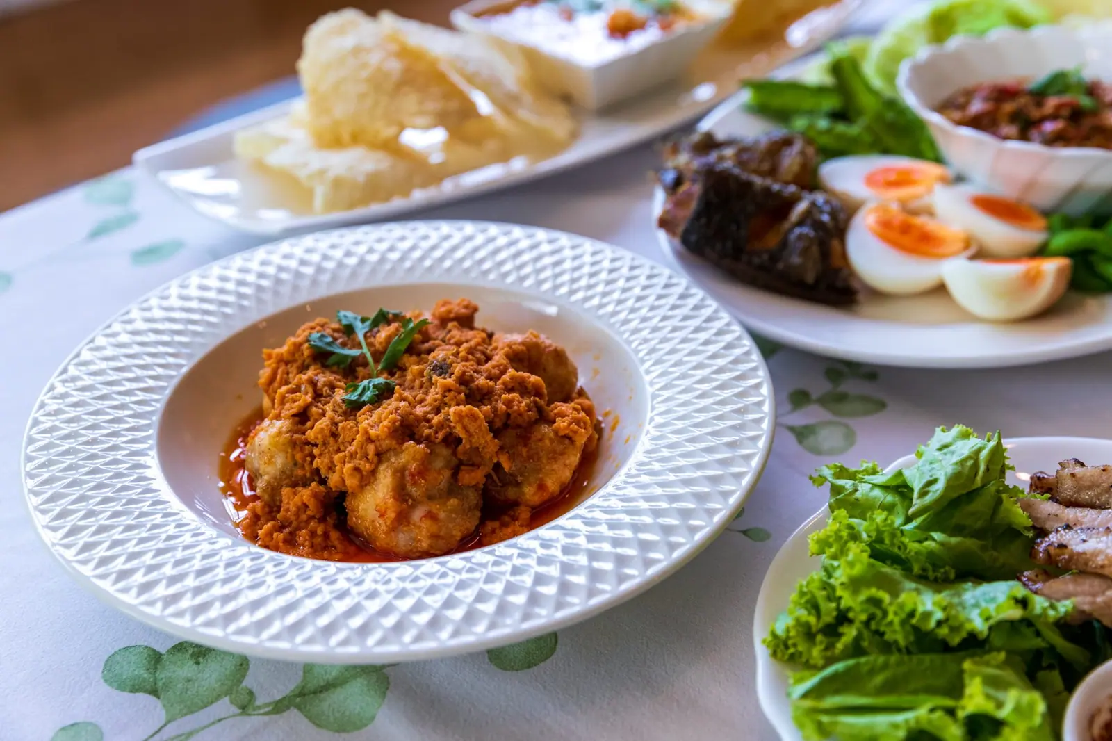 สำเริงเสริมความสุข ณ แสนสำราญที่แสนแสบ