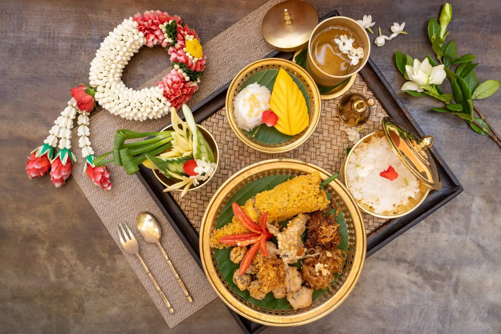 “ข้าวแช่ จิม ทอมป์สัน” พร้อมเสิร์ฟที่ JT Café ที่เดียวเท่านั้น