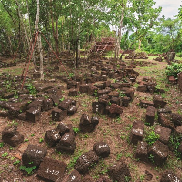 ปราสาทปลายบัด 2 ปริศนาสุสานประติมากรรมพระโพธิสัตว์