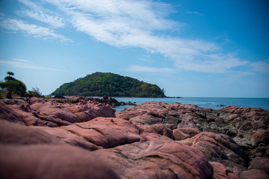 ลานหินสีชมพู ดูแล้วได้เหงื่อ